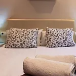 Robert Apartment *